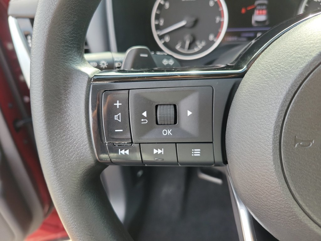 Certified 2023 Nissan Rogue SV FWD image 20