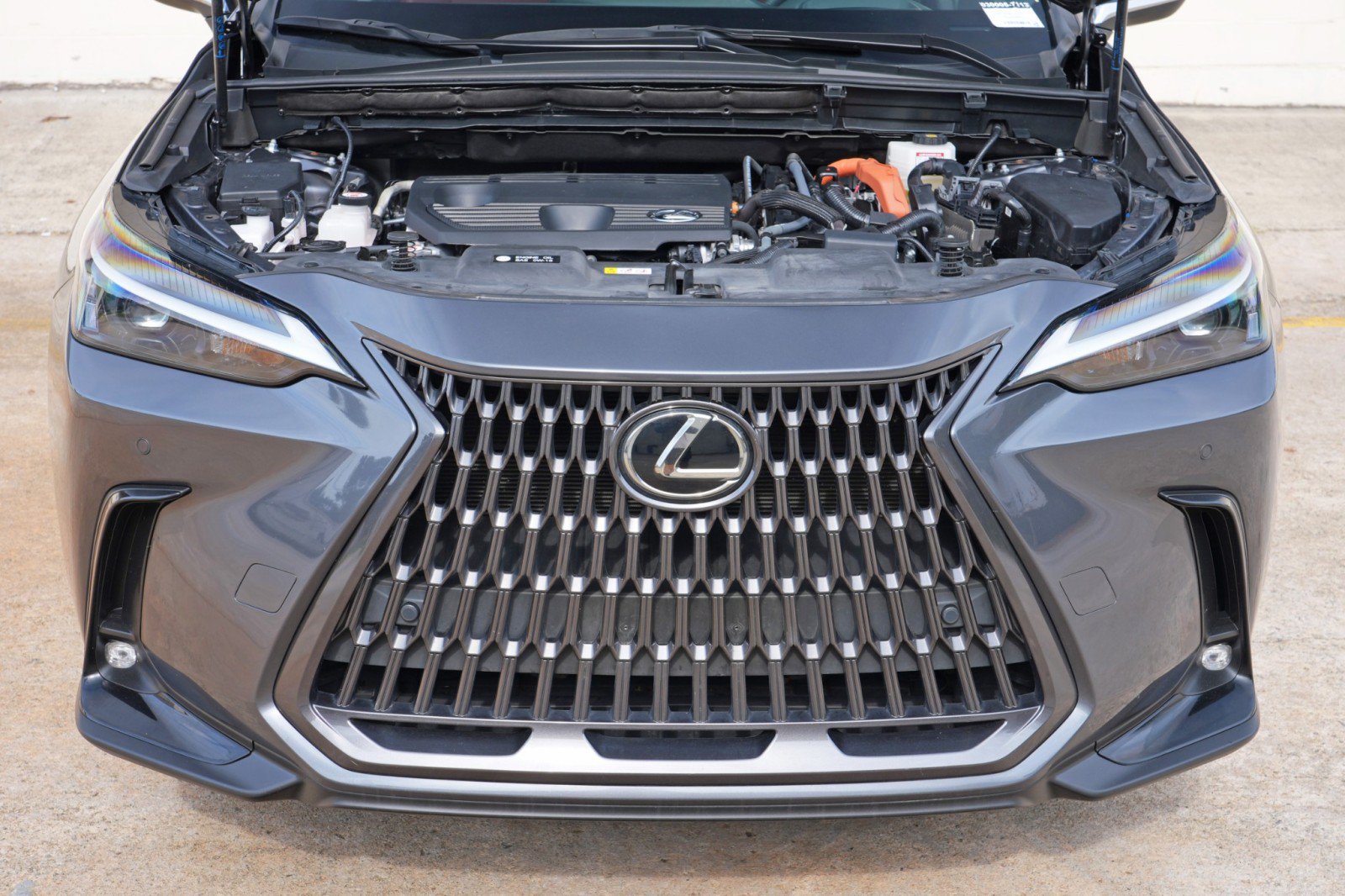 Used 2024 Lexus NX 350h AWD image 8