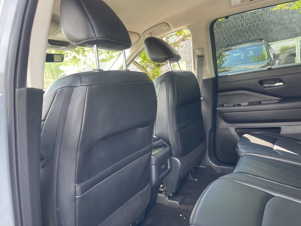 Certified 2024 Nissan Pathfinder SL AWD/4WD image 19