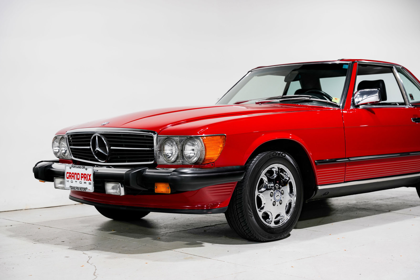 Used 1987 Mercedes-Benz 560 SL image 27