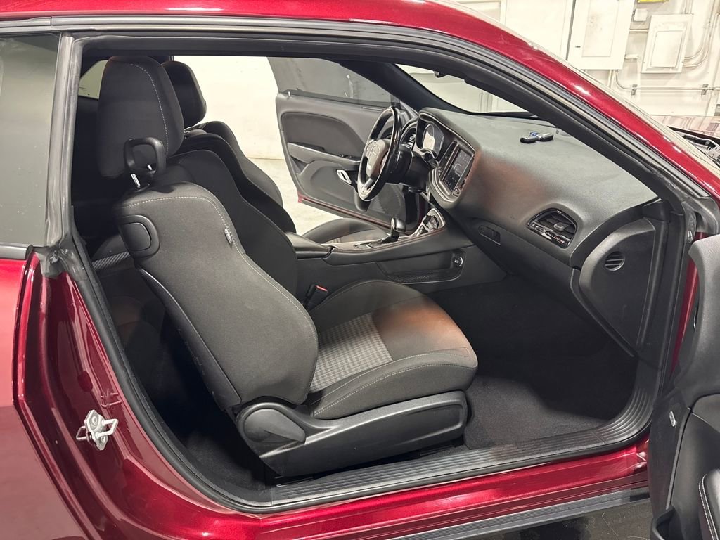 Used 2019 Dodge Challenger R/T image 25