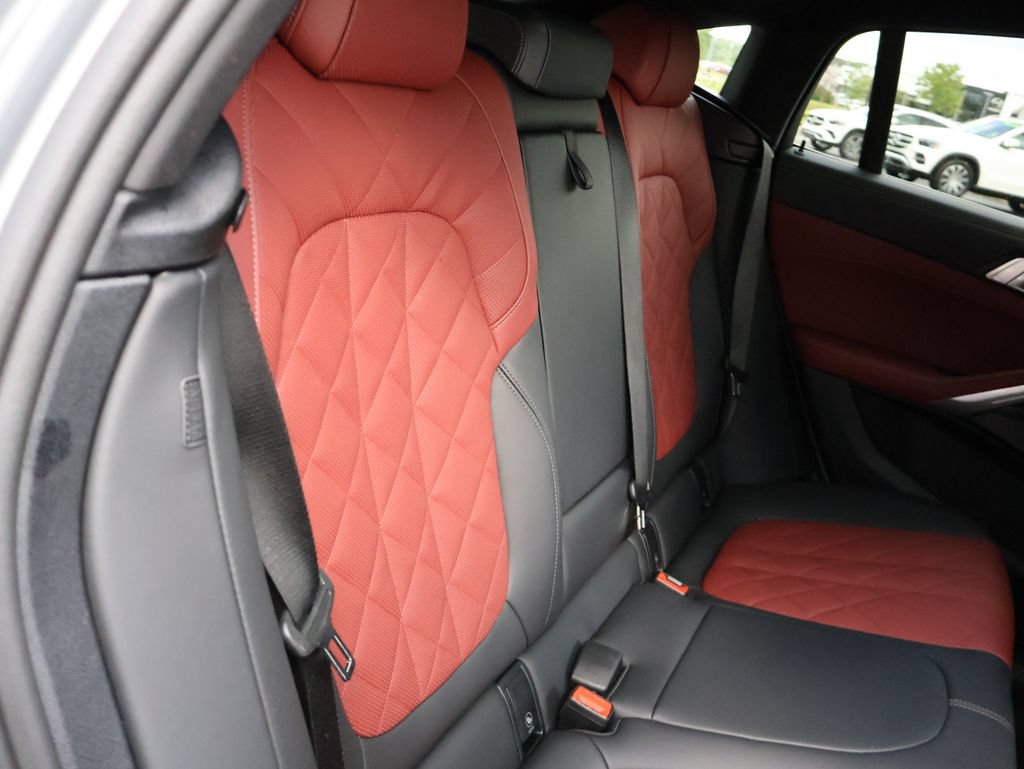 Used 2026 BMW X6 M60i AWD/4WD image 14