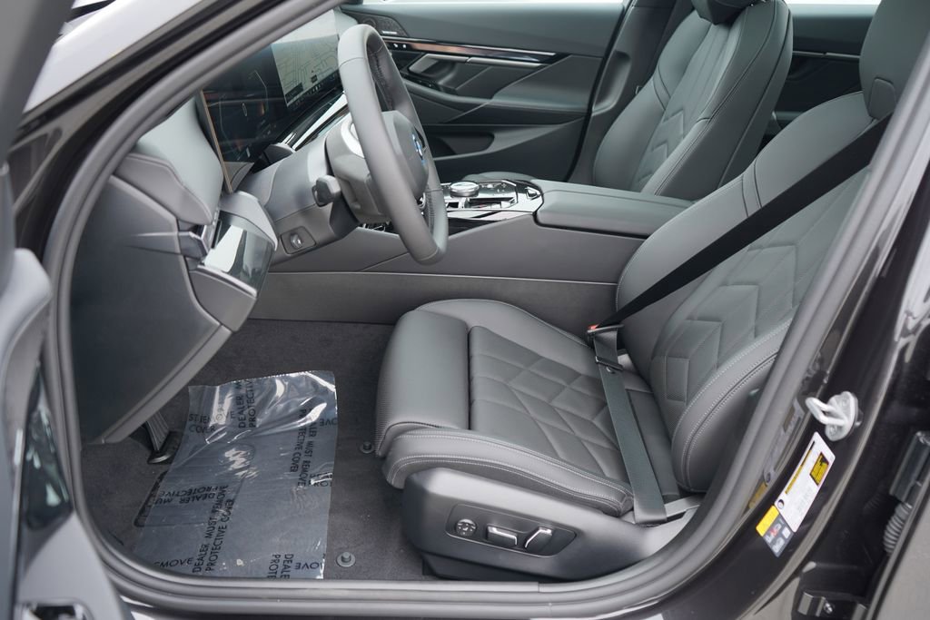 Used 2026 BMW i5 eDrive40 image 11