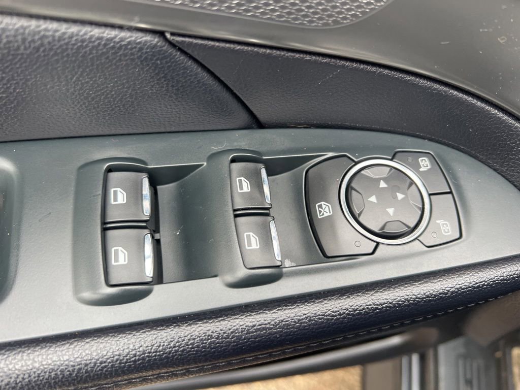 Used 2018 Ford Explorer XLT image 49