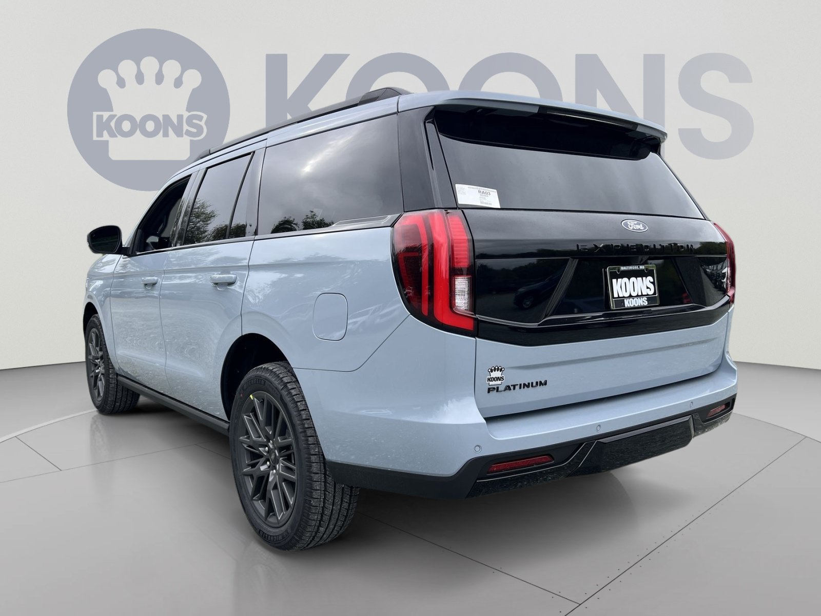 New 2027 Ford Expedition Platinum w/ Stealth Appearance Package AWD/4WD image 4
