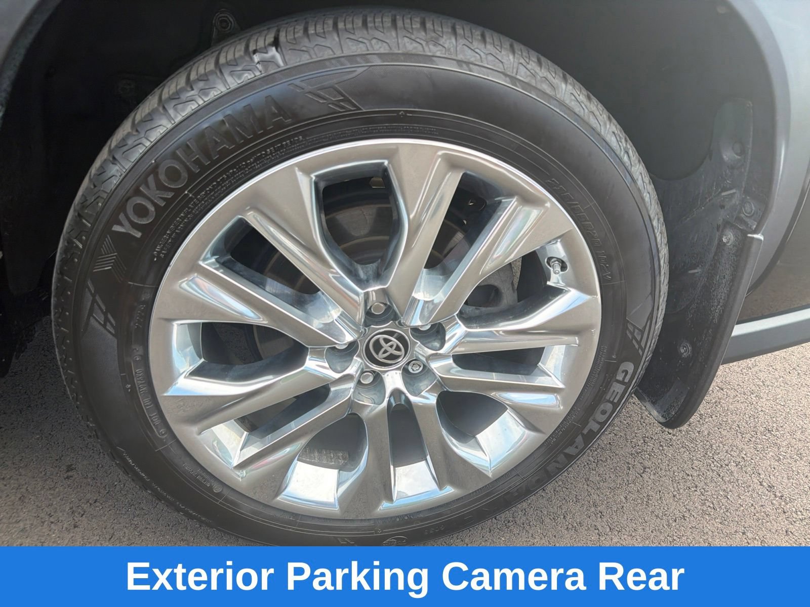 Used 2020 Toyota Highlander Limited AWD/4WD image 32