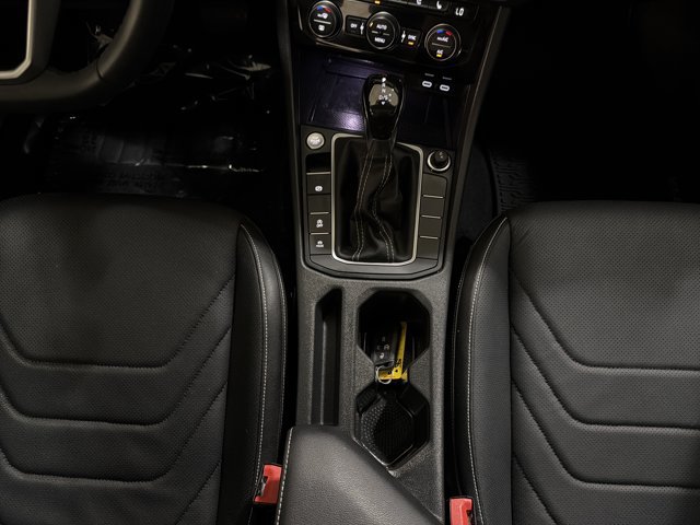 Certified 2024 Volkswagen Jetta SEL FWD image 33