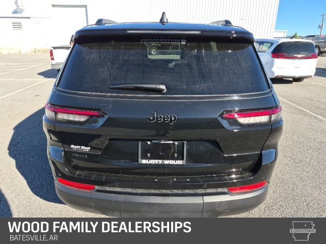 Used 2025 Jeep Grand Cherokee L Altitude w/ Trailer Tow Package image 8