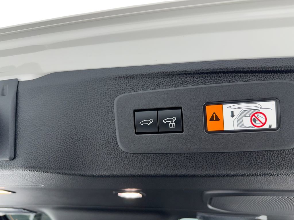 Used 2025 Toyota Land Cruiser w/ Premium Package image 13