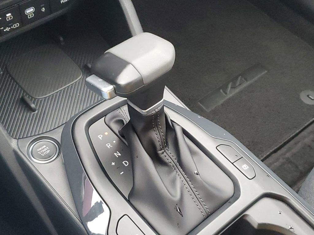 Used 2025 Kia K4 EX image 22