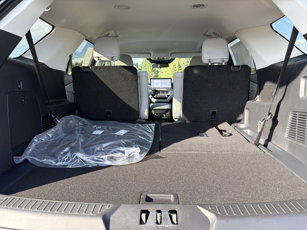 New 2026 Ford Explorer Active image 36