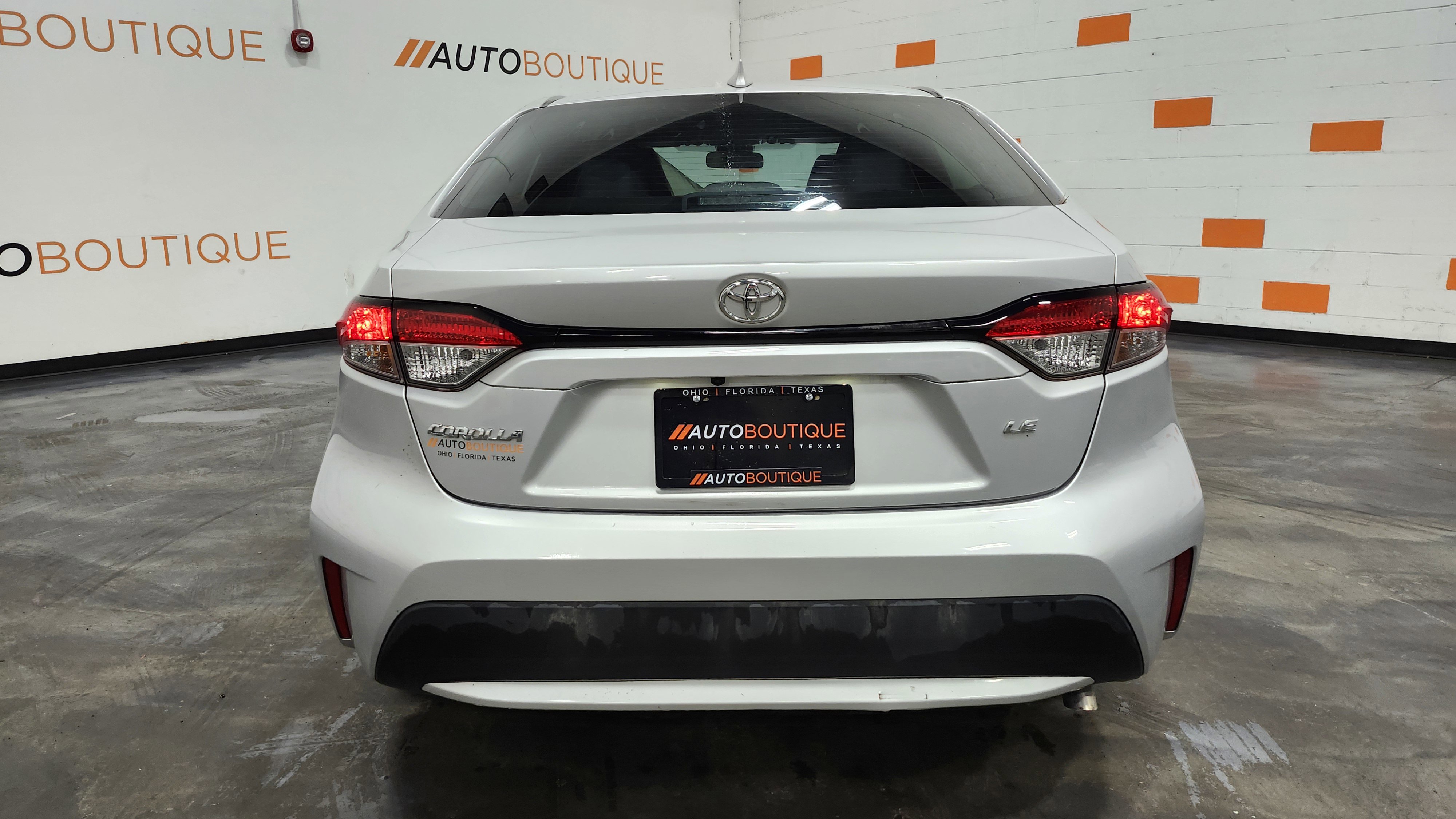 Used 2020 Toyota Corolla LE image 13
