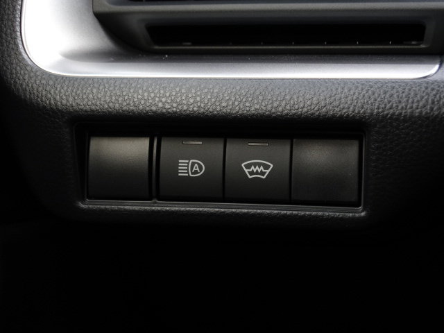 New 2026 Toyota Prius LE FWD image 30