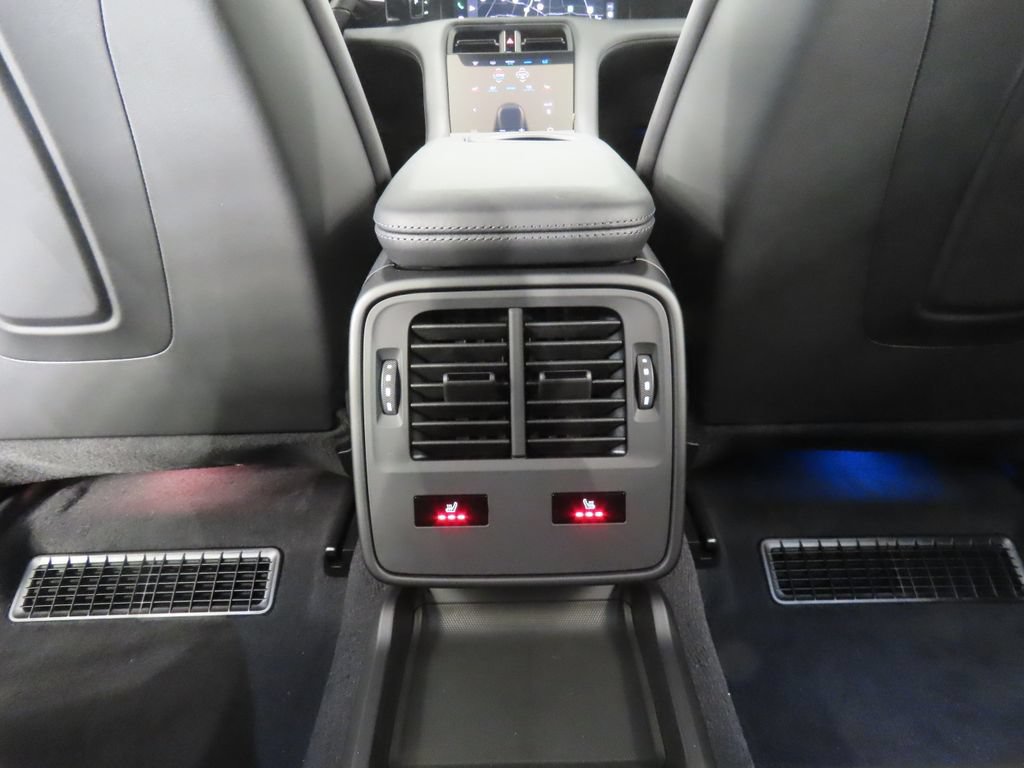 New 2026 Porsche Taycan Turbo AWD/4WD image 33