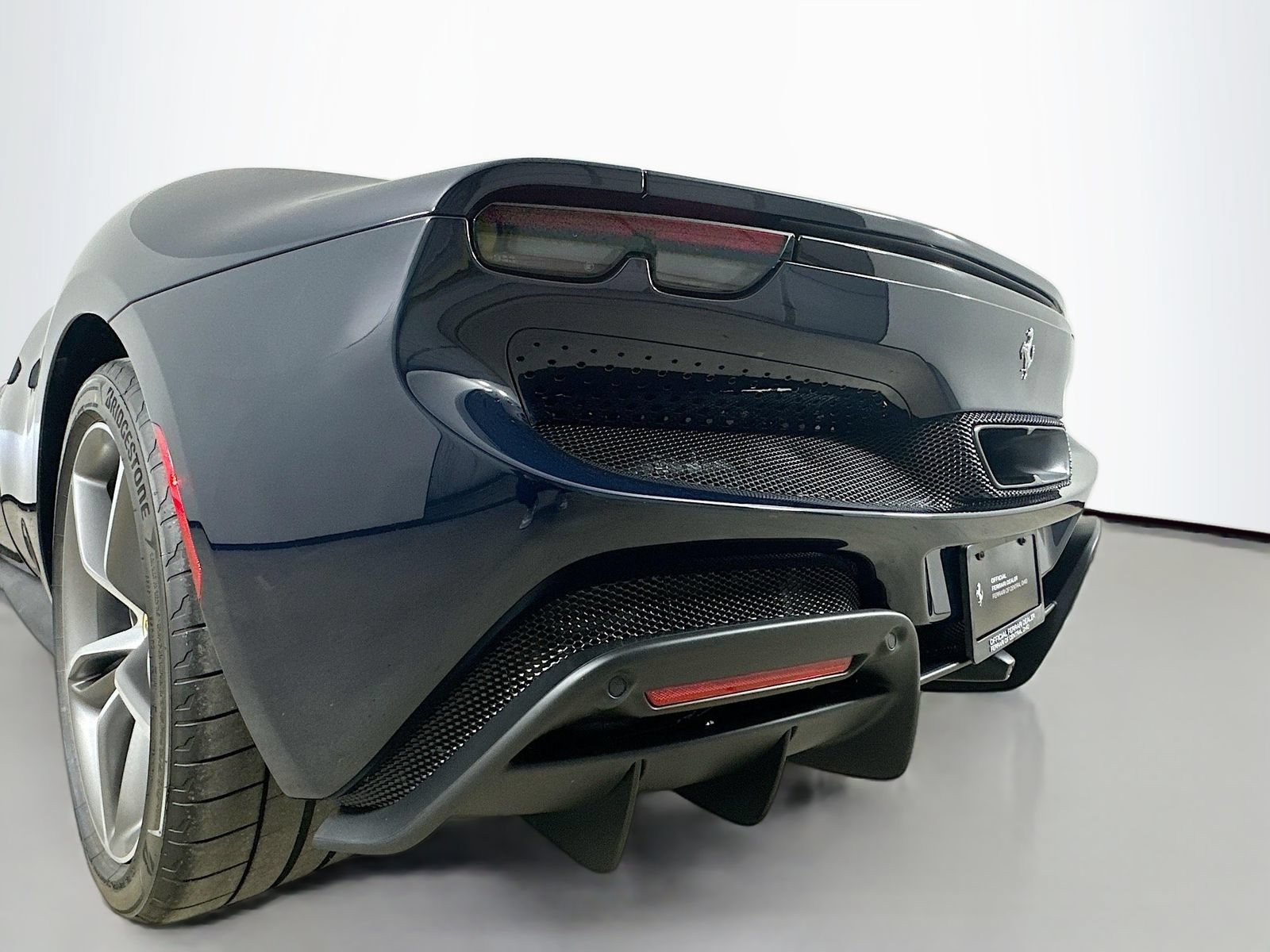 Used 2025 Ferrari 296 GTS RWD image 61