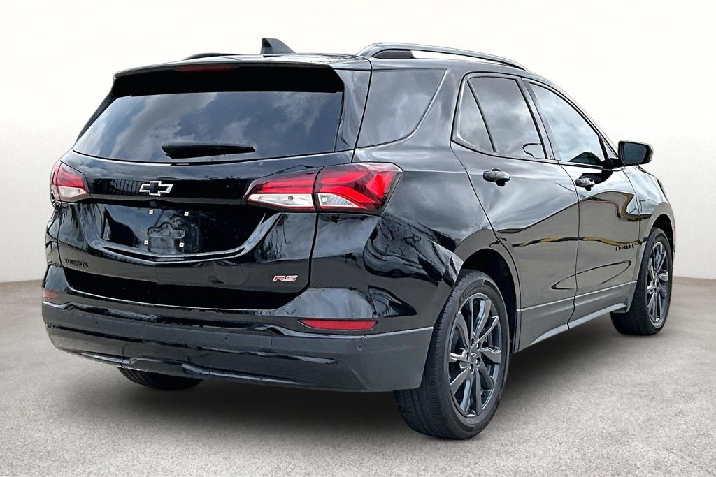 Used 2024 Chevrolet Equinox RS w/ LPO, Floor Liner Package FWD image 11