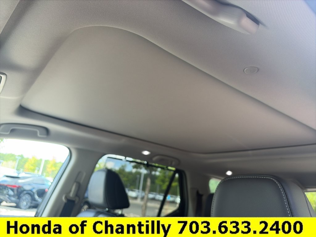 Certified 2024 Honda Pilot Touring image 18