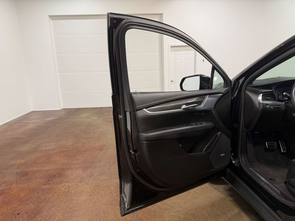 Used 2024 Cadillac XT5 Sportv w/ Technology Package image 57