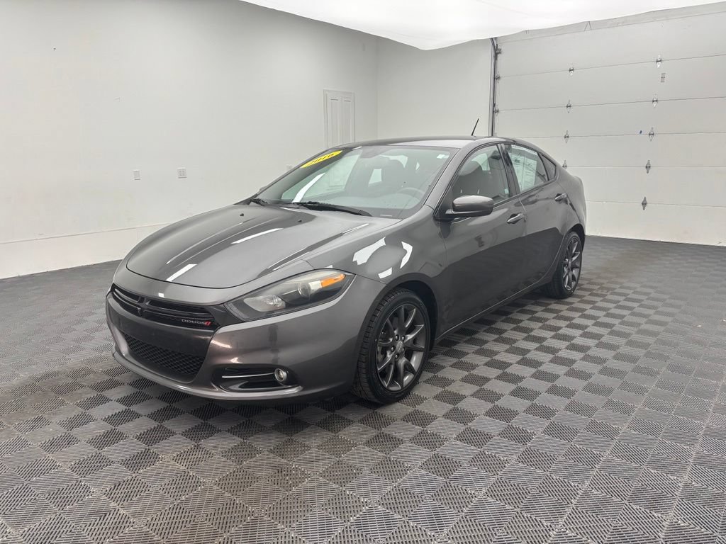 Used 2016 Dodge Dart SXT w/ Rallye Appearance Group FWD image 2