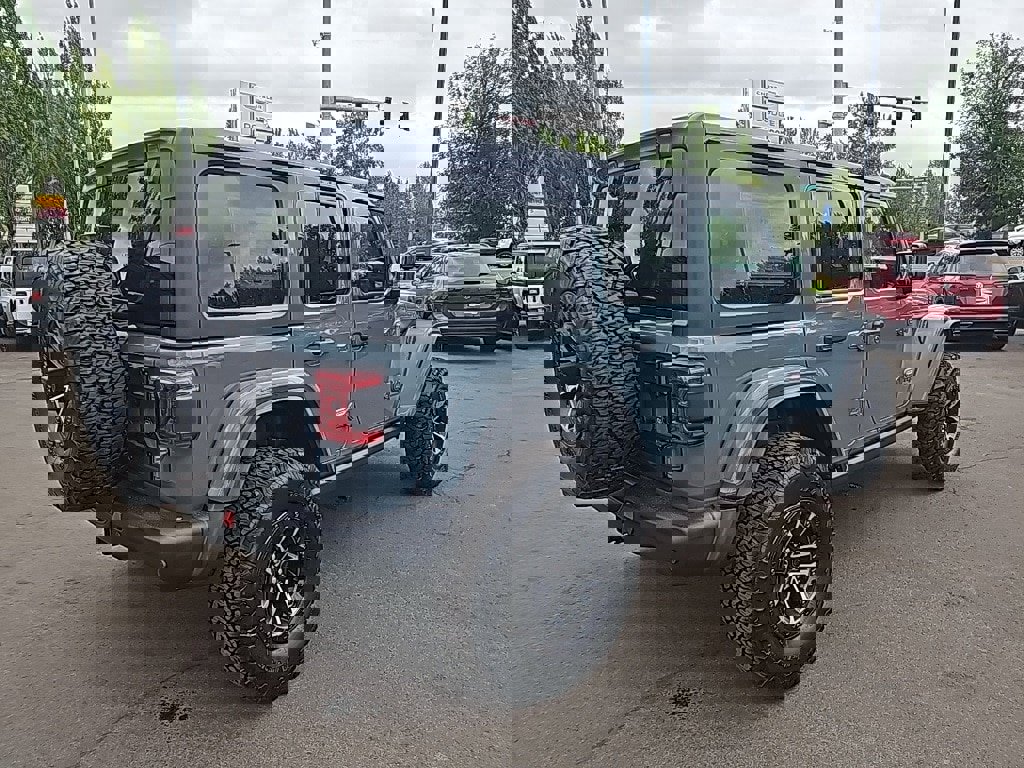 New 2025 Jeep Wrangler Unlimited Rubicon w/ XTREMEE 35" Tire Package image 5
