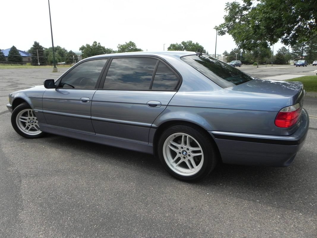 Used 2001 BMW 740iL RWD image 3