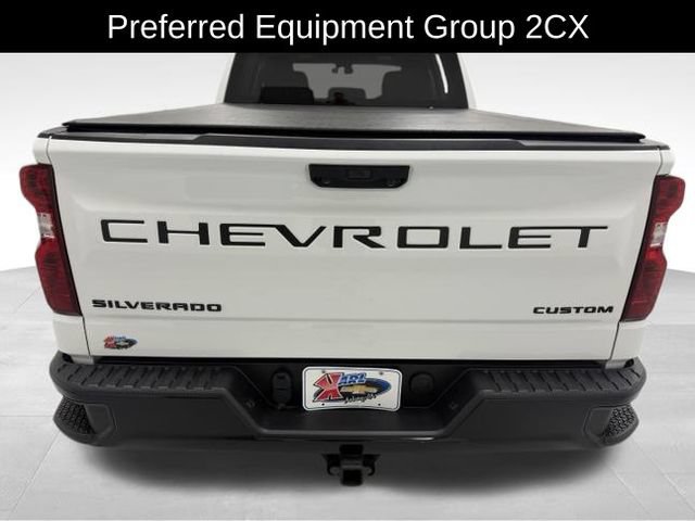 Certified 2025 Chevrolet Silverado 1500 Custom Trail Boss w/ Dark Appearance Package AWD/4WD image 4