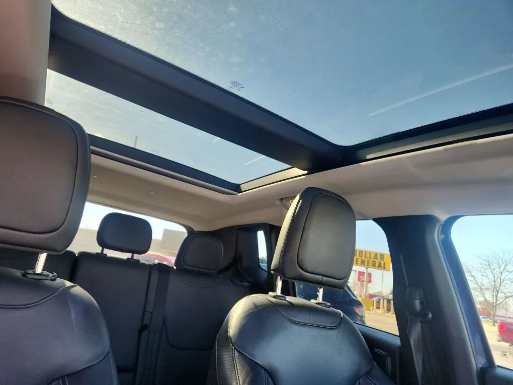 Used 2021 Jeep Renegade Limited w/ Sun & Sound Group image 5