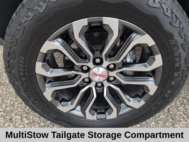 Used 2025 GMC Canyon Denali AWD/4WD image 24