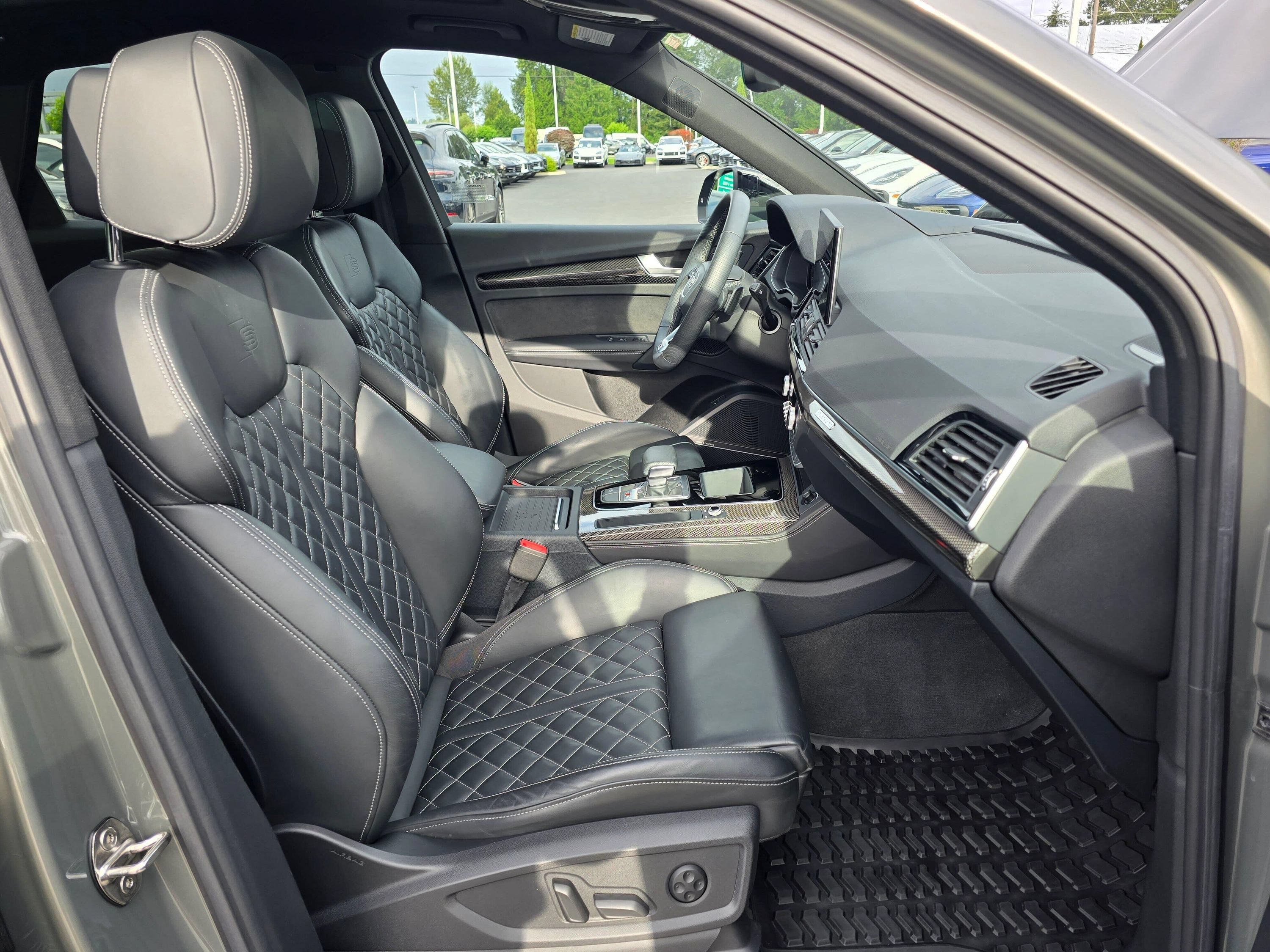 Used 2023 Audi SQ5 Prestige AWD/4WD image 28