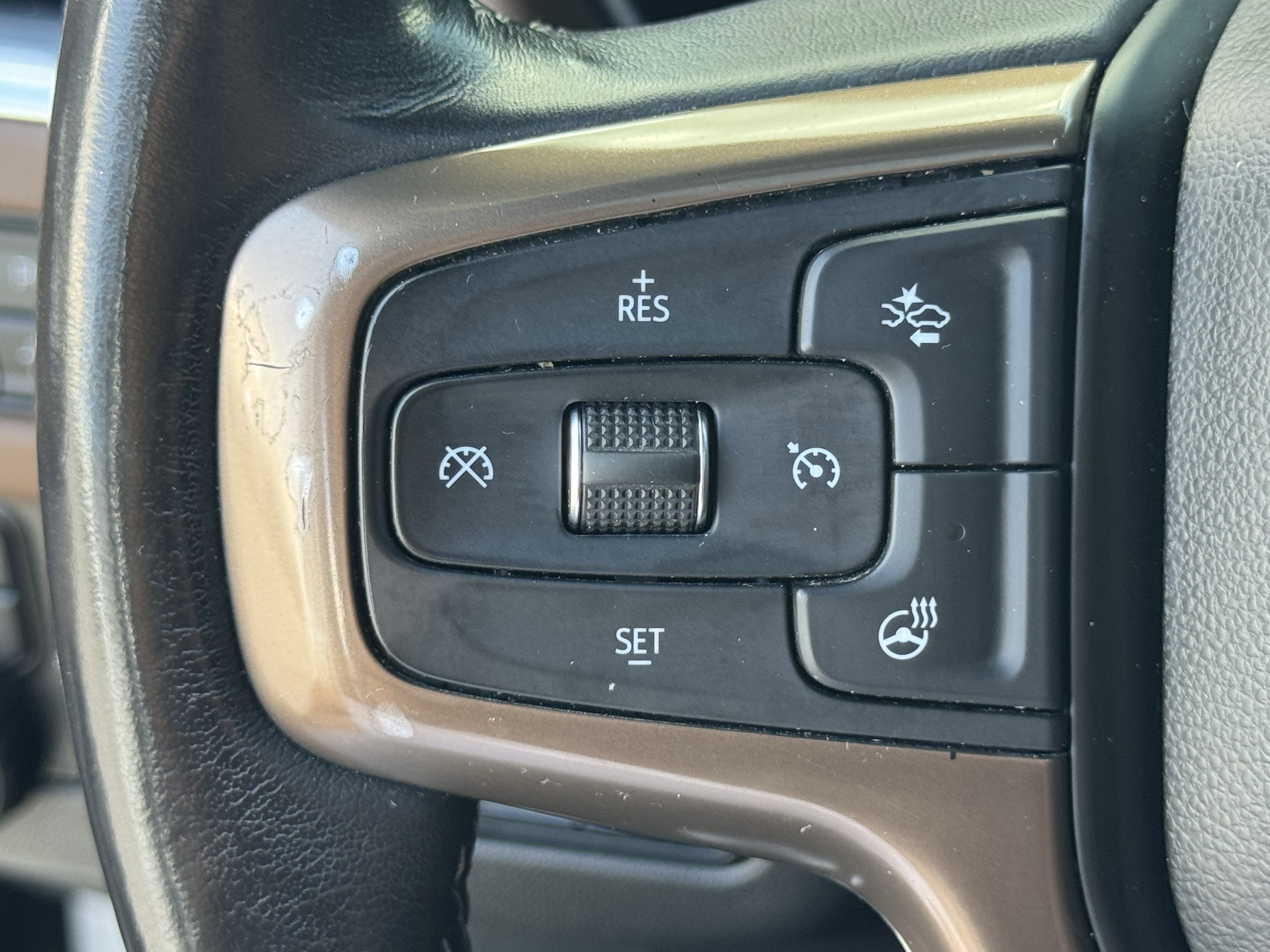 Used 2021 Chevrolet Tahoe High Country w/ Premium Package image 24