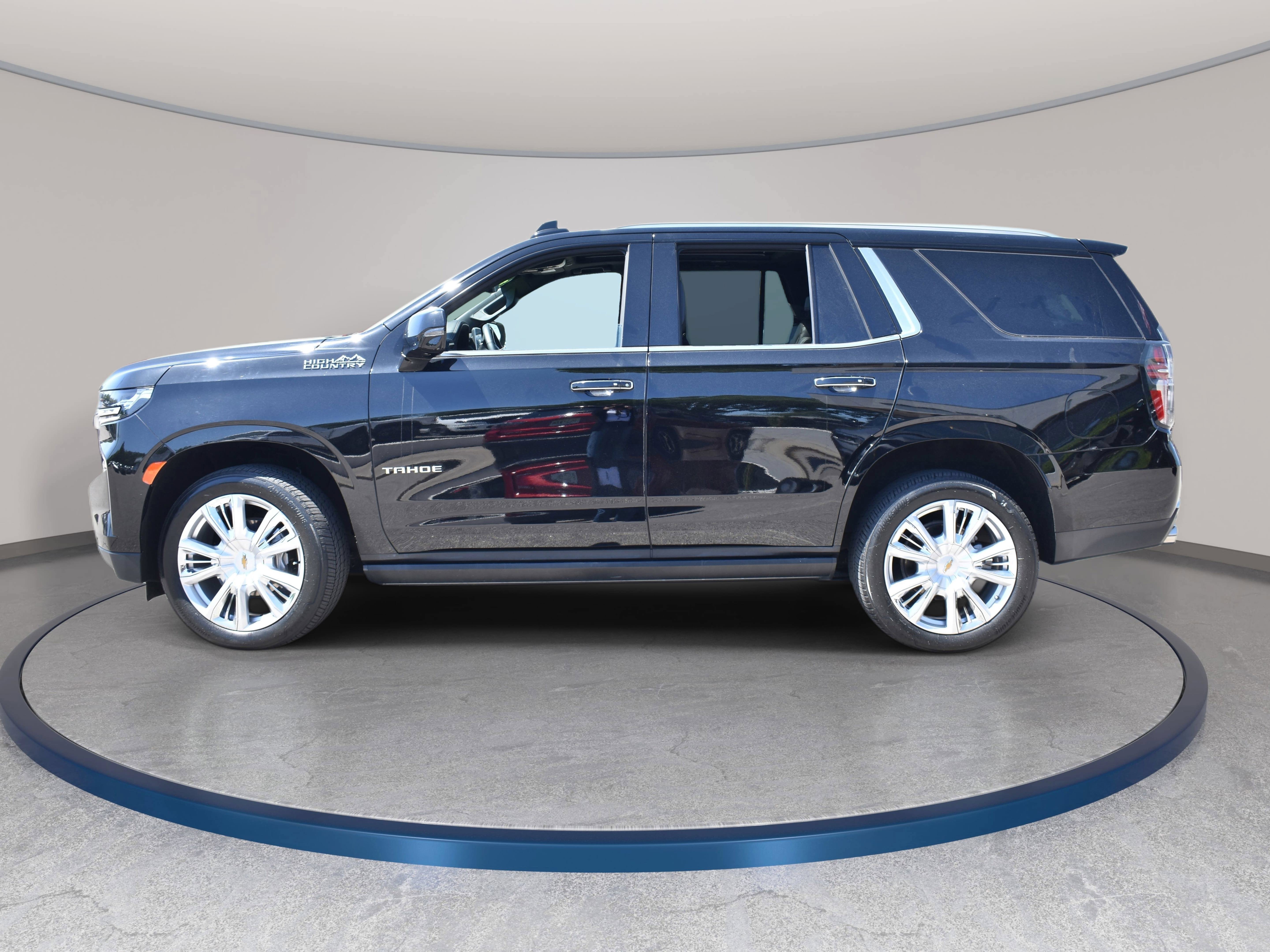 Used 2023 Chevrolet Tahoe High Country w/ Premium Package 2 AWD/4WD image 9