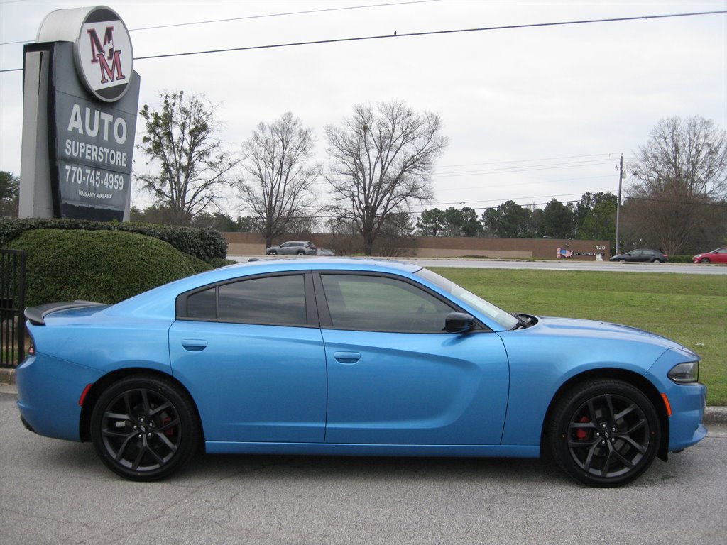 Used 2019 Dodge Charger SXT w/ Plus Group image 8