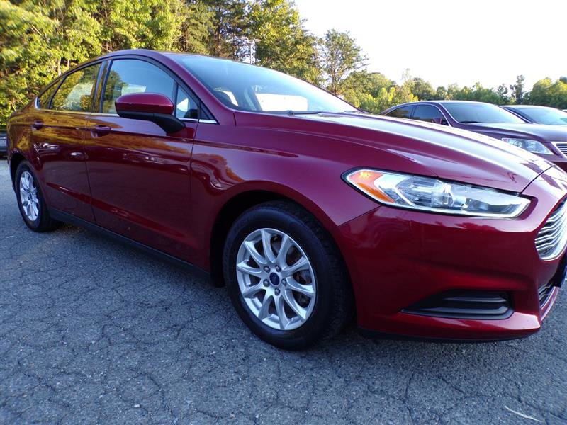 Used 2016 Ford Fusion S image 4