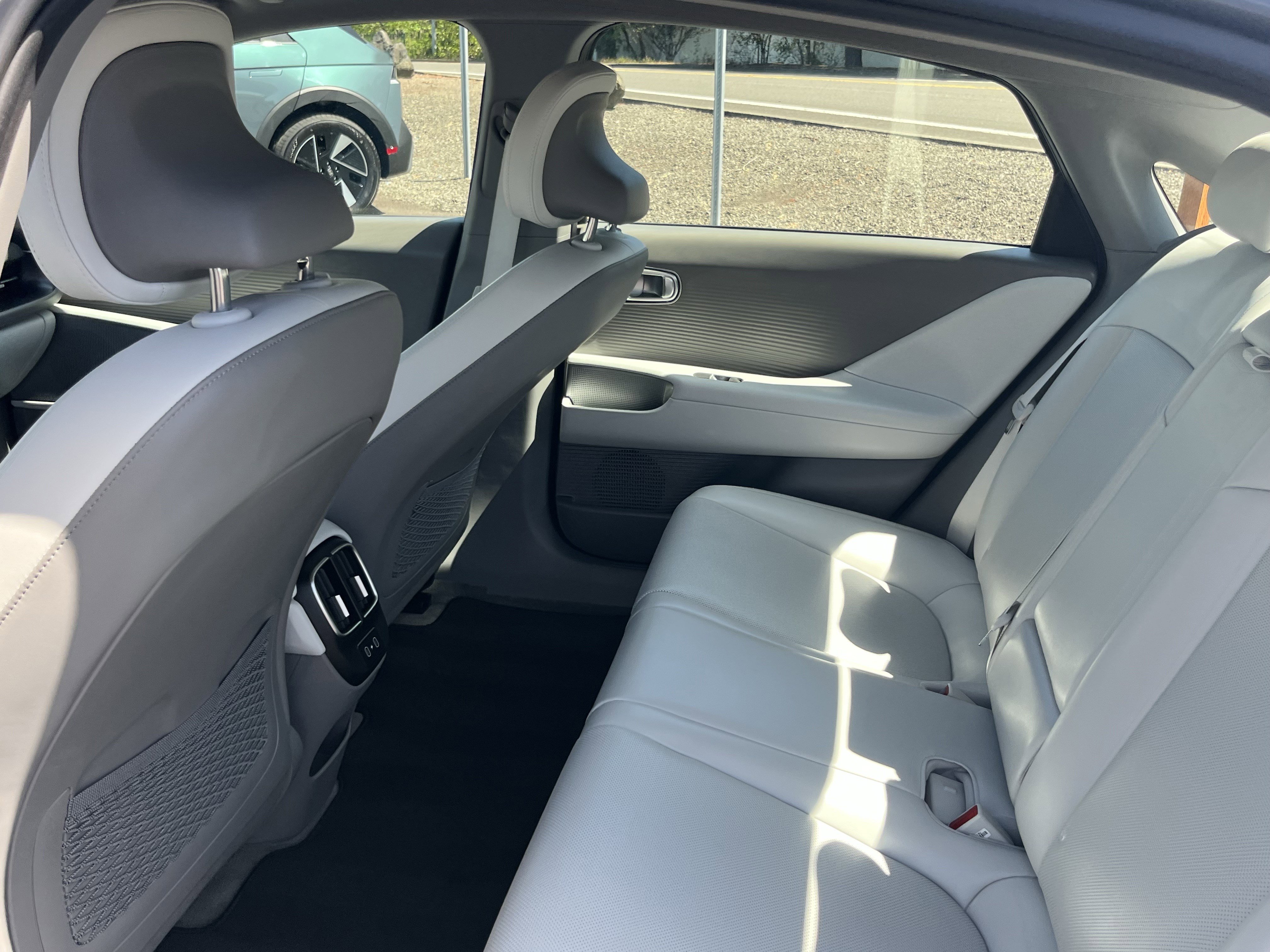 Used 2024 Hyundai Ioniq 6 SEL AWD/4WD image 13
