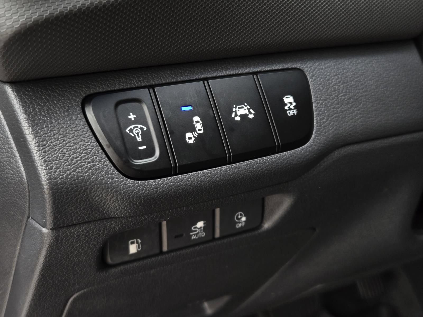 Used 2019 Hyundai Ioniq Limited FWD image 19