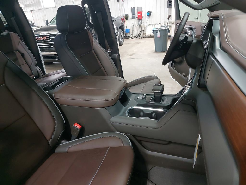 New 2026 GMC Sierra 1500 Denali w/ Denali Reserve Package image 10