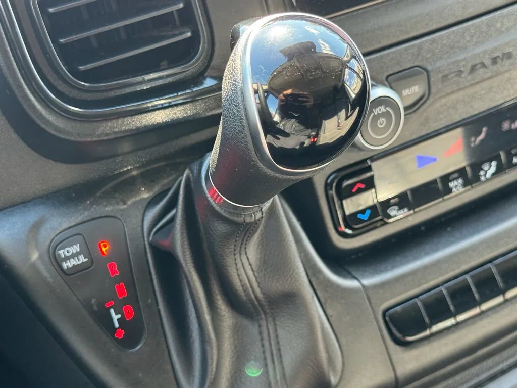 Used 2023 RAM ProMaster 2500 w/ Convenience Group image 17