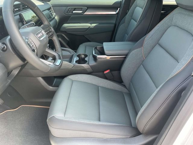 New 2026 GMC Terrain AT4 AWD/4WD image 13