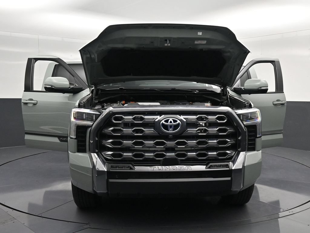 Used 2024 Toyota Tundra Platinum AWD/4WD image 30