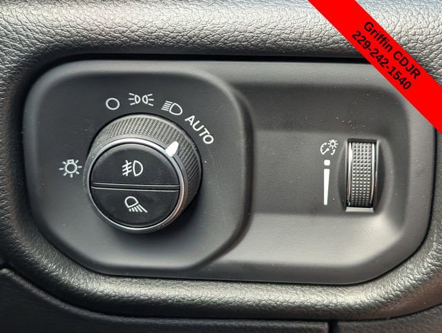 New 2026 RAM 1500 Express AWD/4WD image 21