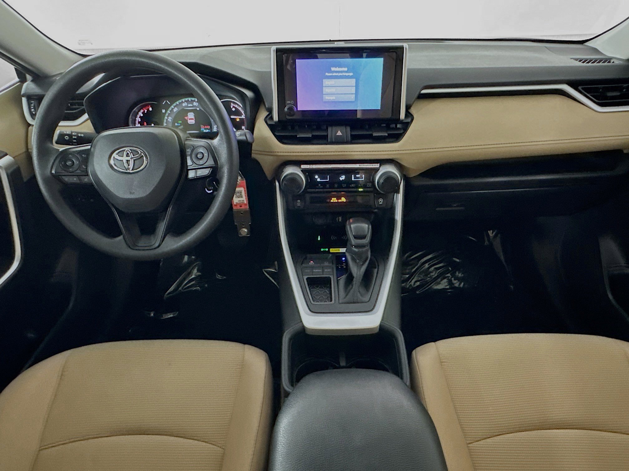 Certified 2025 Toyota RAV4 LE FWD image 26