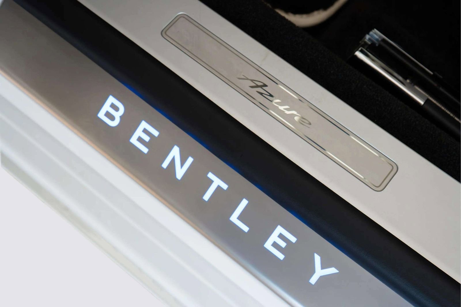 Used 2023 Bentley Flying Spur Azure AWD/4WD image 22