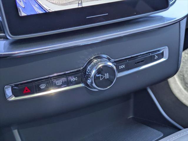 New 2026 Volvo XC90 T8 Ultra w/ Lounge Package AWD/4WD image 10