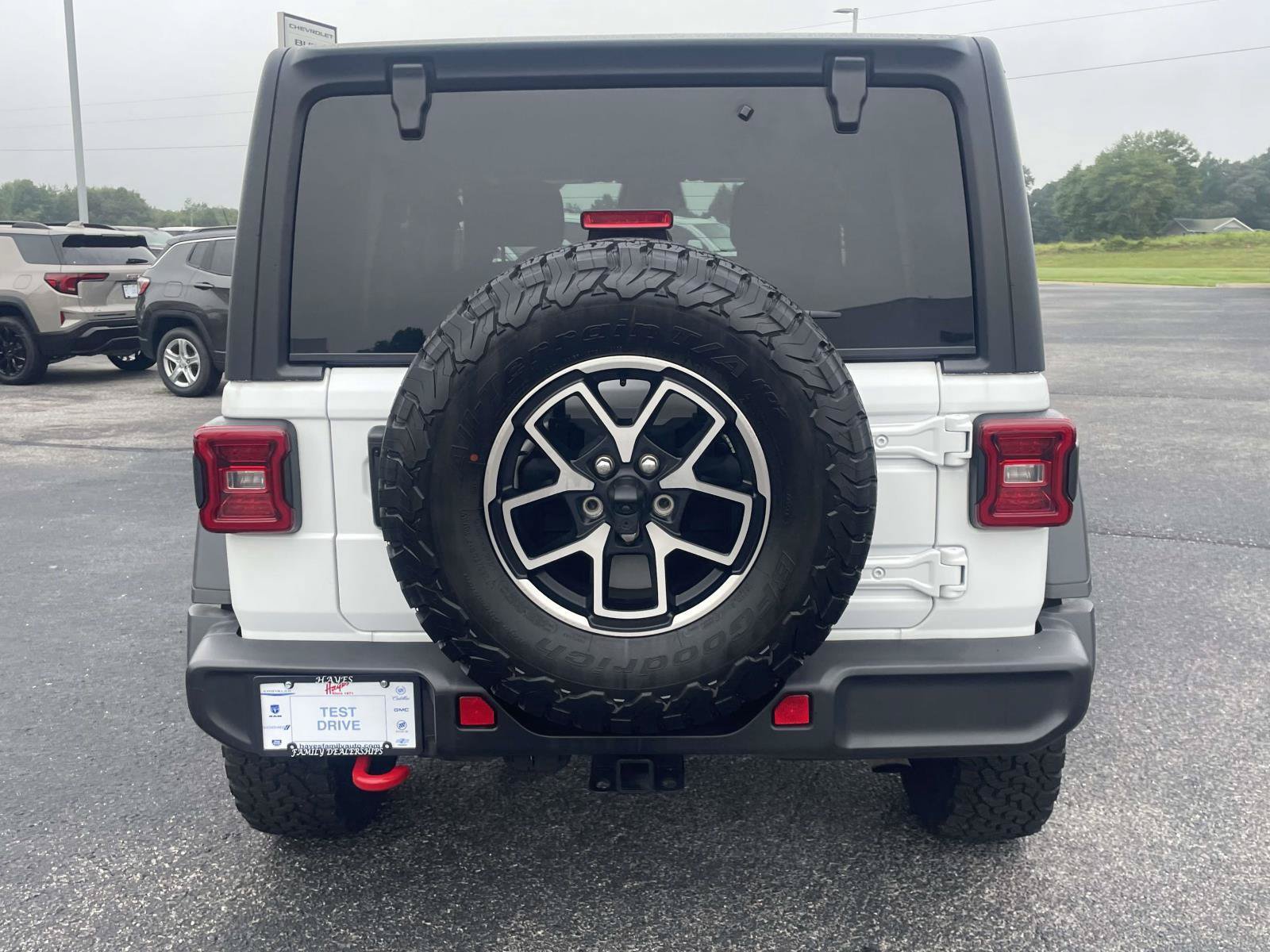 Used 2026 Jeep Wrangler Unlimited Rubicon AWD/4WD image 4
