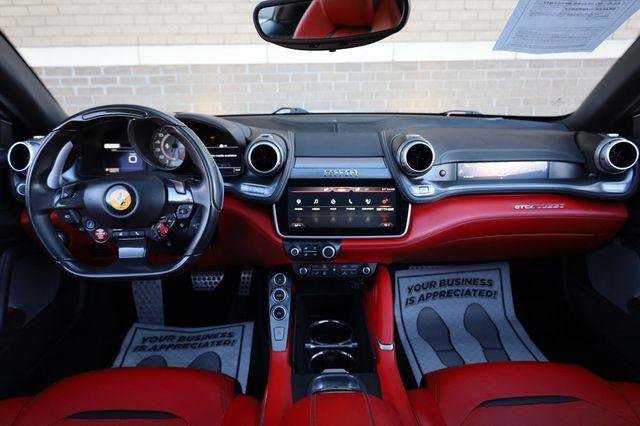 Used 2017 Ferrari GTC4Lusso AWD/4WD image 28