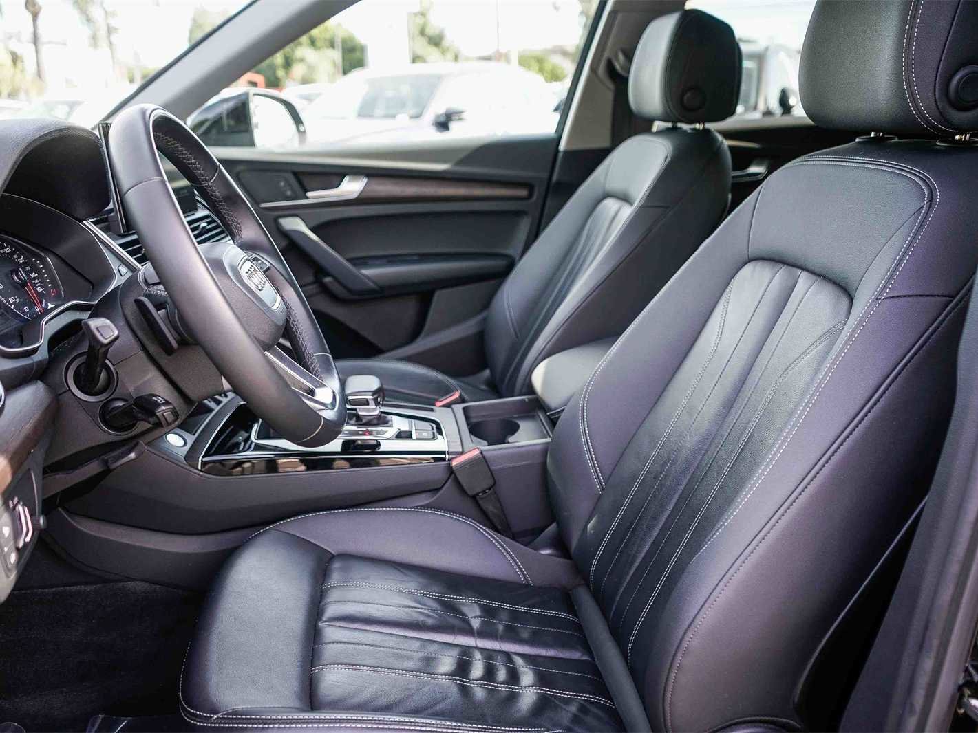 Used 2023 Audi Q5 2.0T Premium w/ Convenience Package image 17