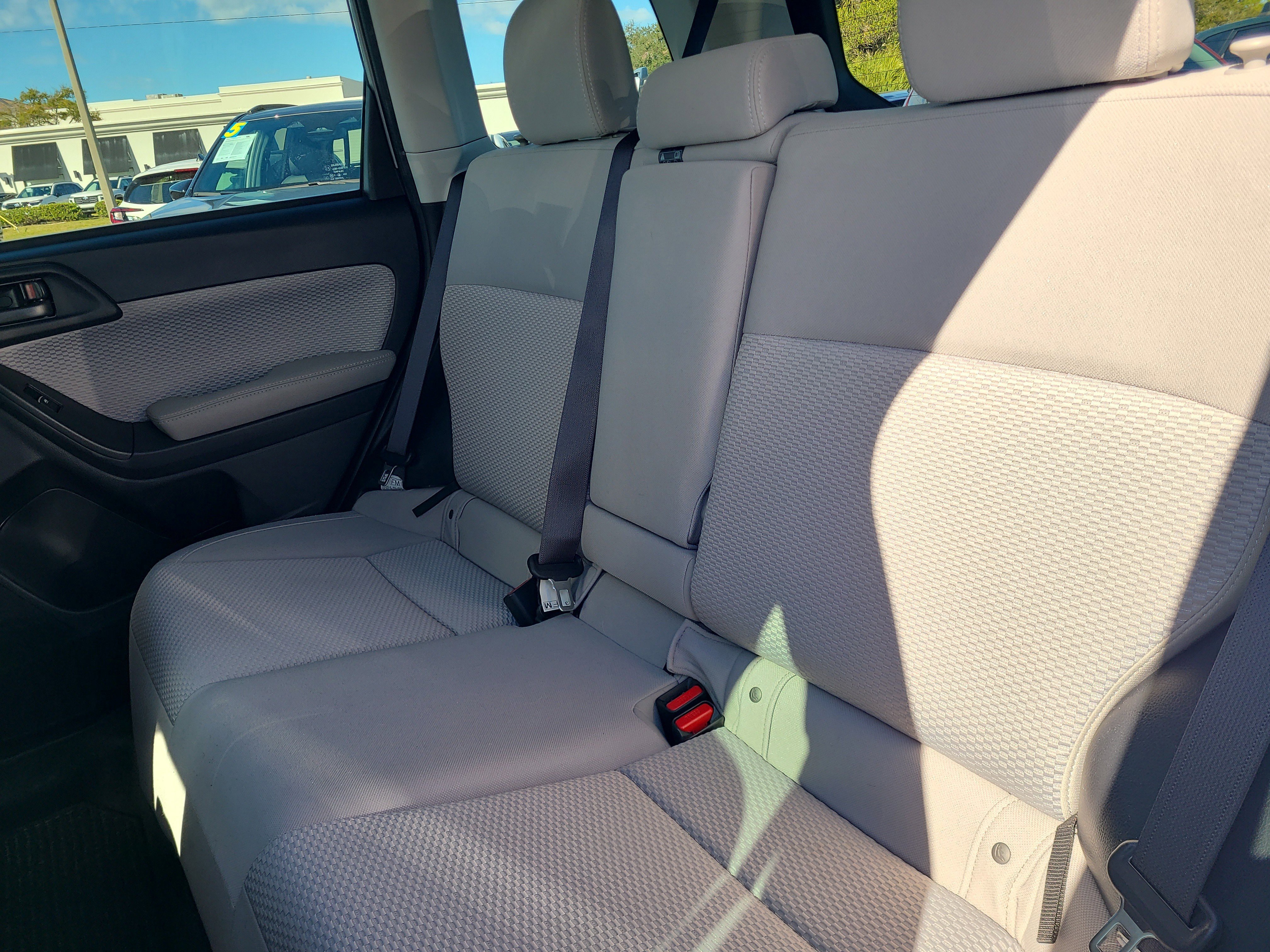 Used 2017 Subaru Forester 2.5i Premium w/ All-Weather Package image 10