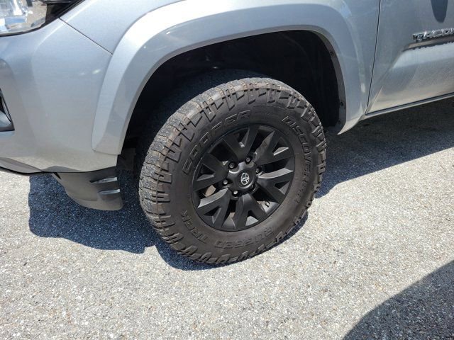 Used 2019 Toyota Tacoma SR5 RWD image 9