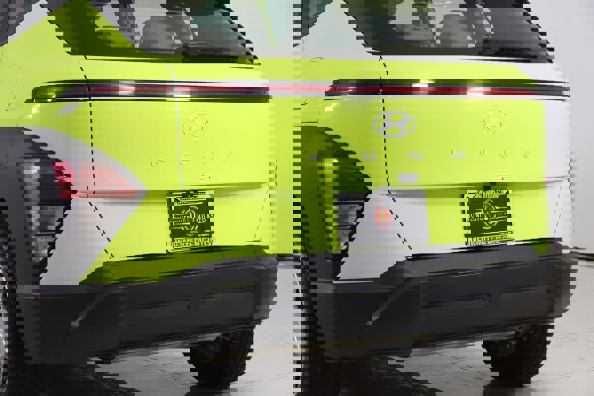 Used 2024 Hyundai Kona SE image 22