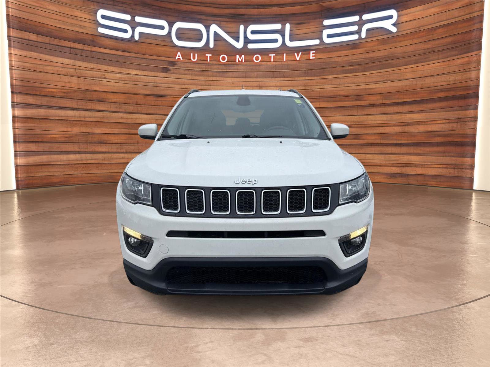 Used 2020 Jeep Compass Latitude image 9